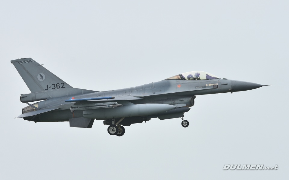 F-16AM J-362 322sqn